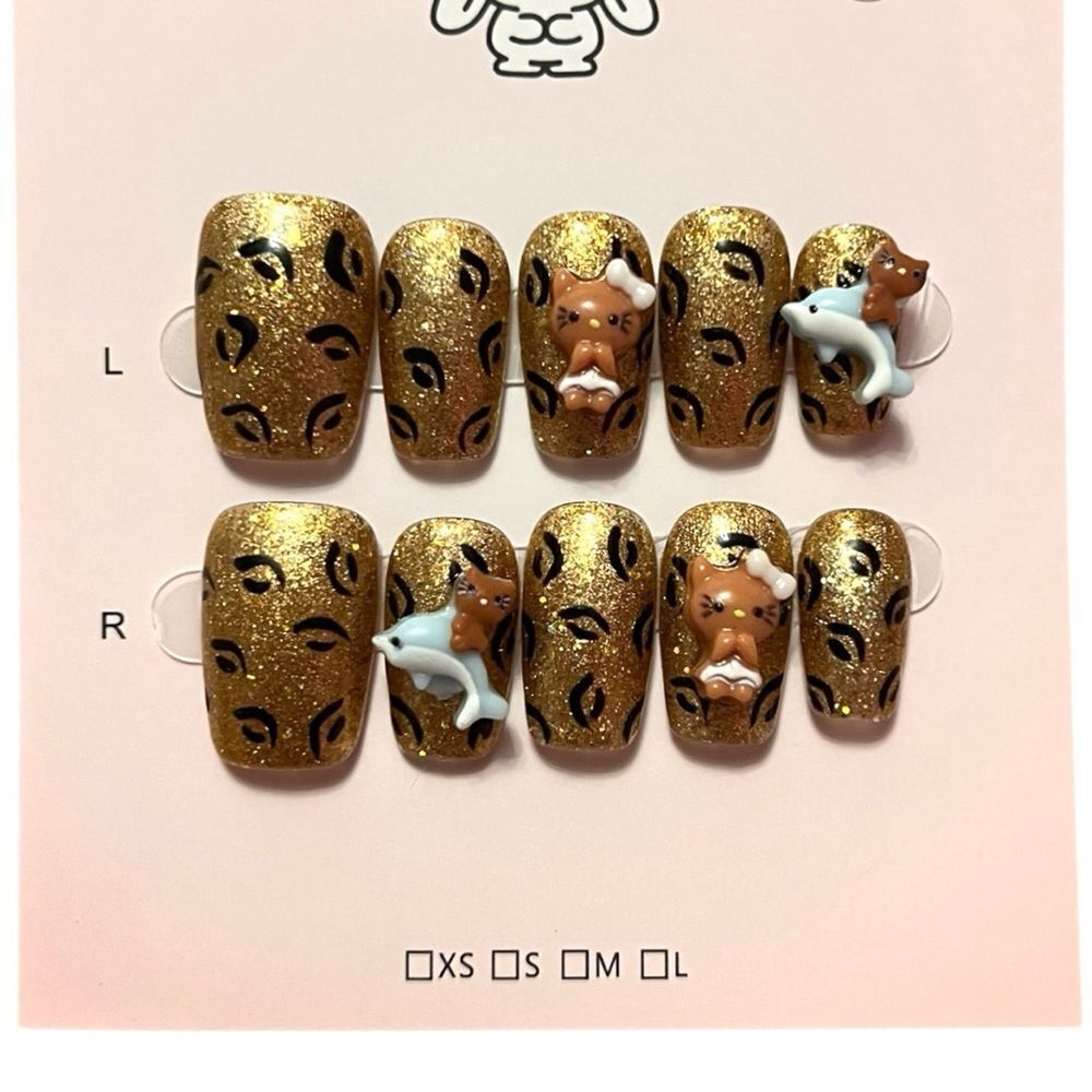 Stylish Handmade Gold Cheetah Print Hello Kitty Press-On Nails Size M